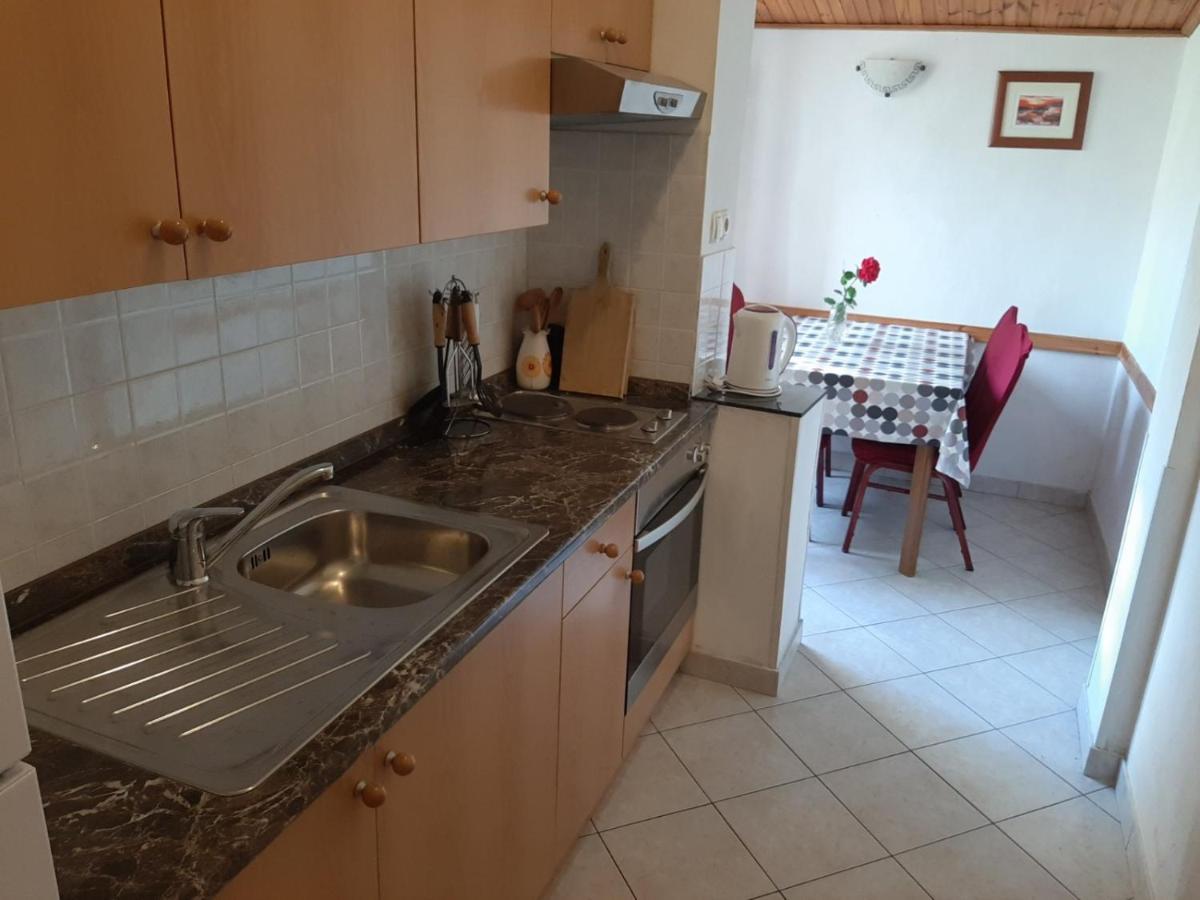 Apartment Spanjol Anka Раб Экстерьер фото