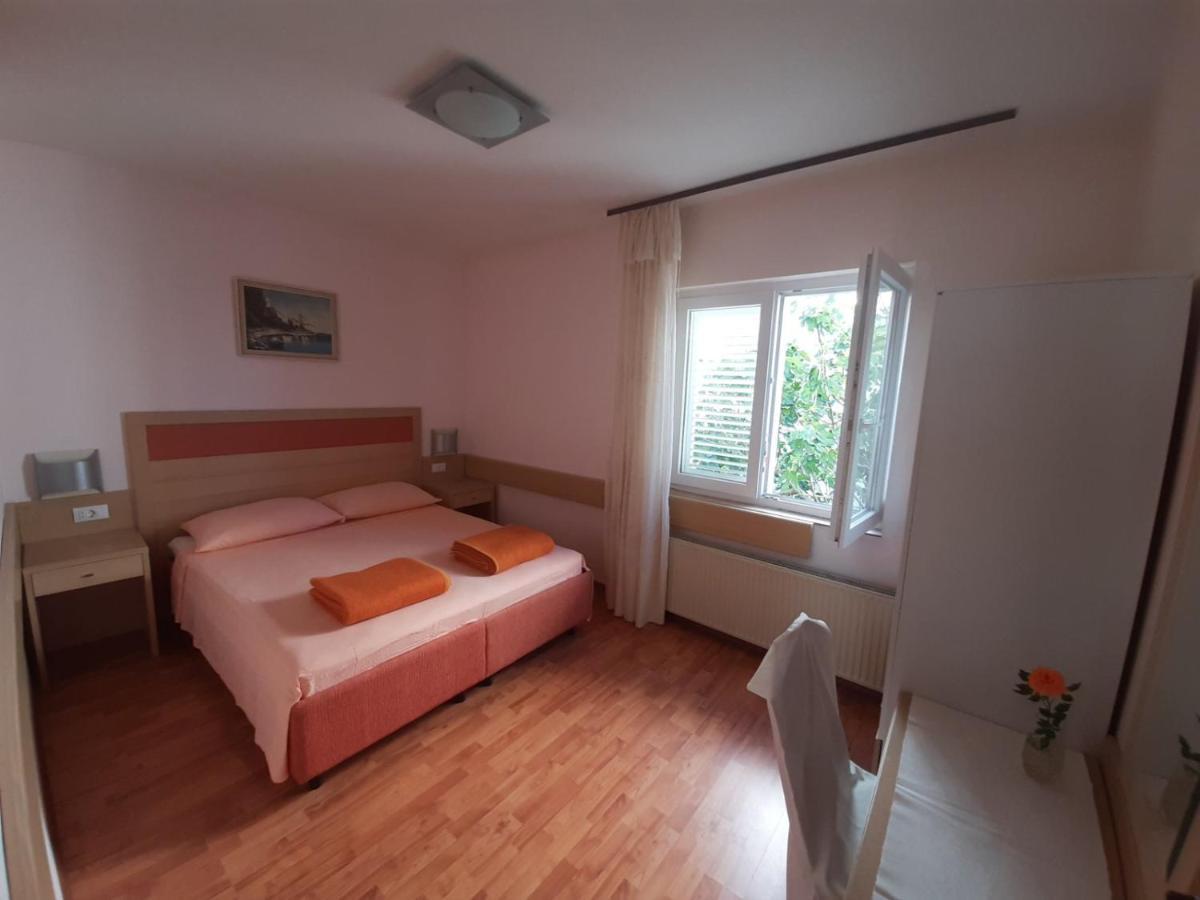 Apartment Spanjol Anka Раб Экстерьер фото
