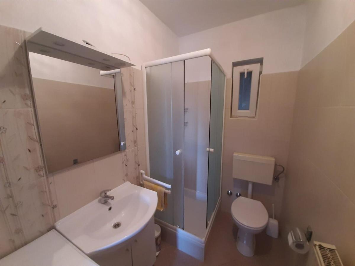 Apartment Spanjol Anka Раб Экстерьер фото